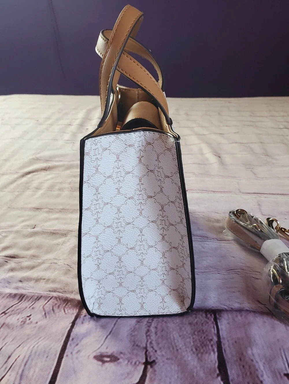 Nanette Lepore White & Tan Shoulder Bag With Lock Accent Preppy Office Career